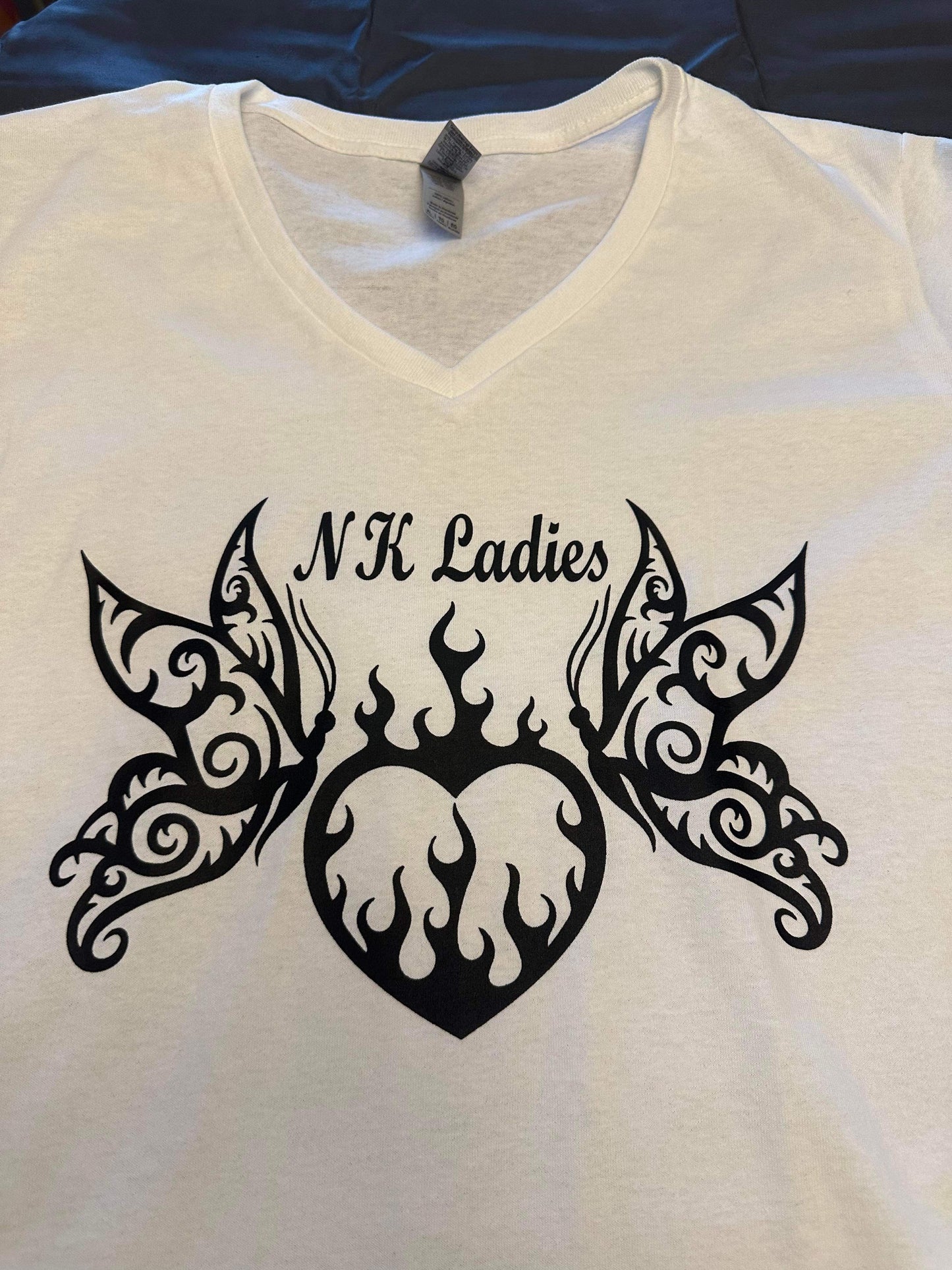 V-neck T-shirt NKL with Heart/Butterflies - White